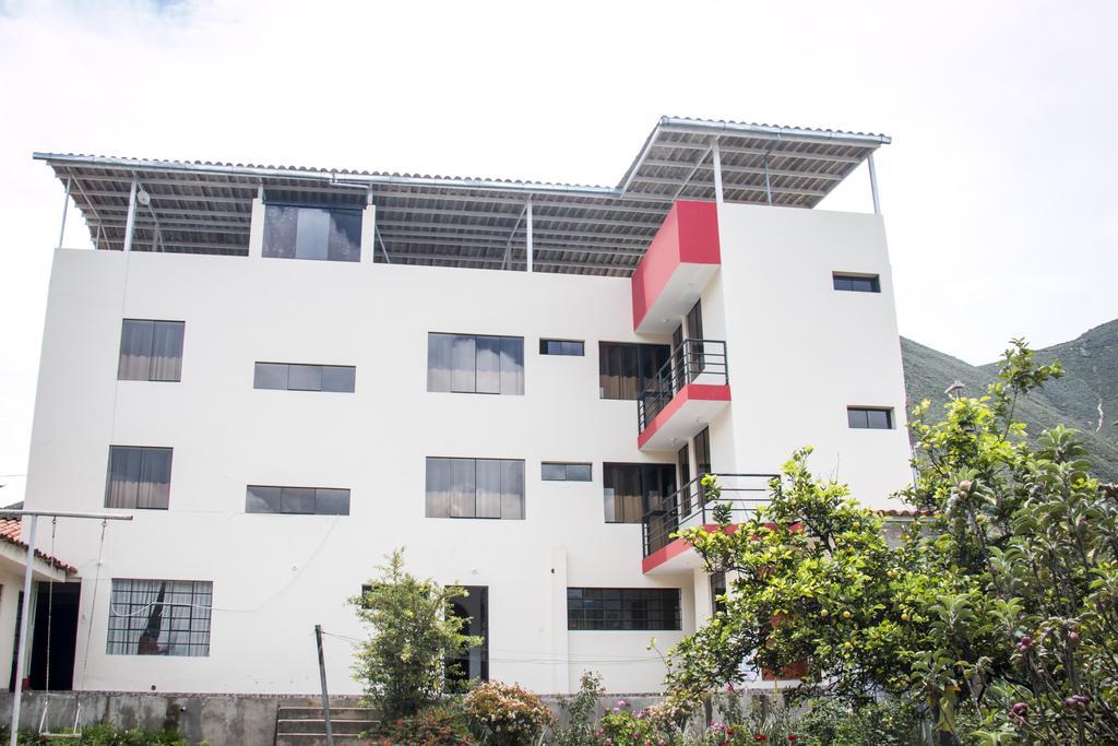 Hostal Santa Rosa Caraz المظهر الخارجي الصورة